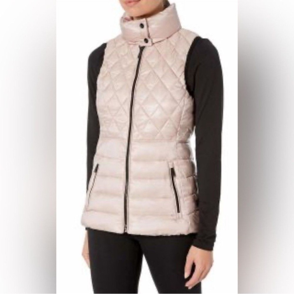 Calvin Klein Women's Blush Quilted Vest - Picture 1 of 10